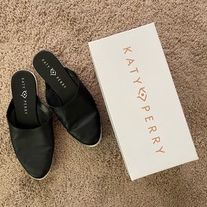 [Katy Perry Collection] Marcella waxy tumbled black mules